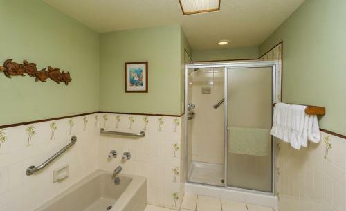 Kahaluu Bay Villas #305