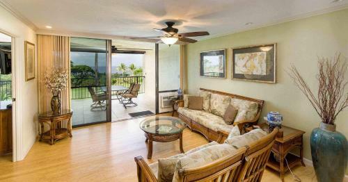 Country Club Villas #208