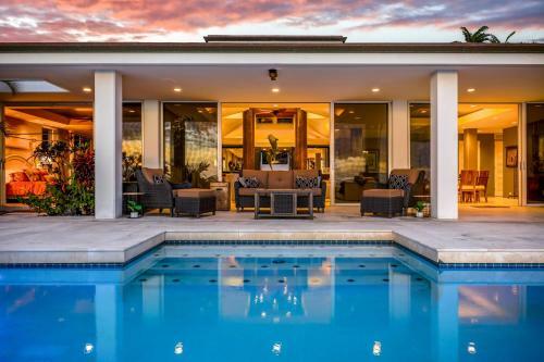 Dolphin House - Hawaii