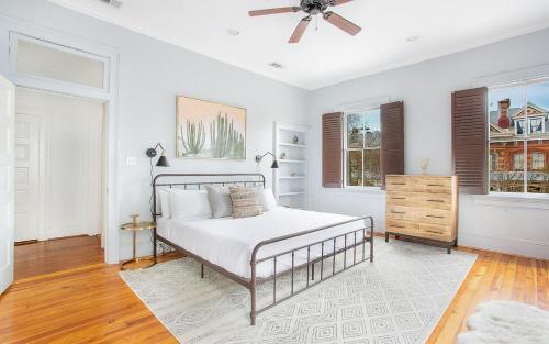 Southern Comfort Manor By Lucky Savannah