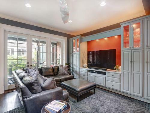 Gorgeous New Home On Monterey Square