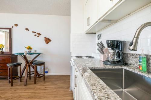 Marine Surf Waikiki 2206