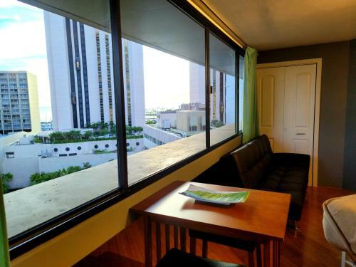 Apartamento Spacious Studio W/ Parking, Beach/mall/park