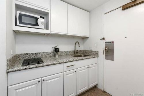 Apartamento Spacious Studio W/ Parking, Beach/mall/park