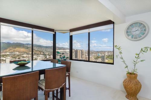 Apartamento 2 Bedroom Penthouse W/ocean Views