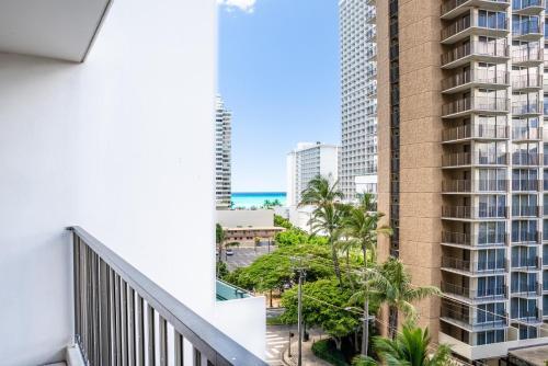 Apartamento Light & Airy 8th Floor Ocean View Condo With Lanai