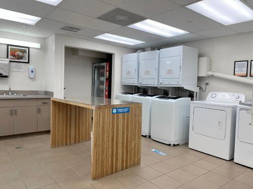 Apartamento 440 Olohana St #1807