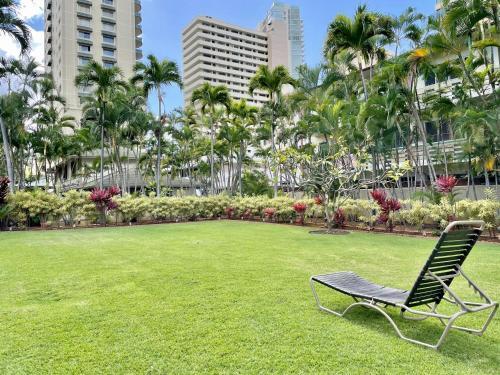 Apartamento 440 Olohana St #1807