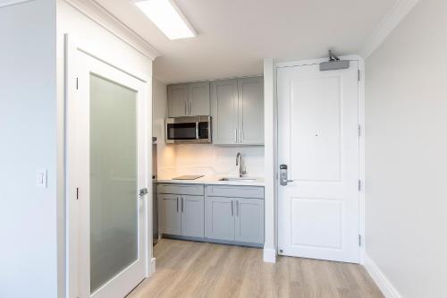 Apartamento 440 Olohana St #1807