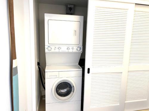Apartamento 1551 Ala Wai Blvd #3504