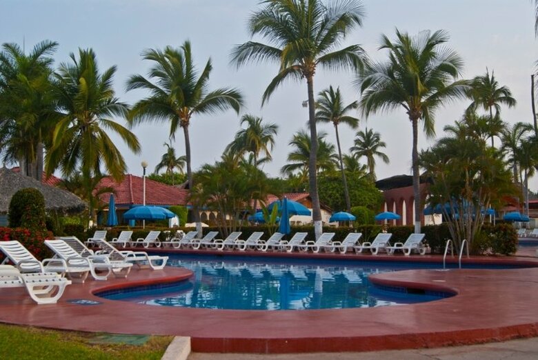 Hotel Qualton Club Ixtapa All Inclusive