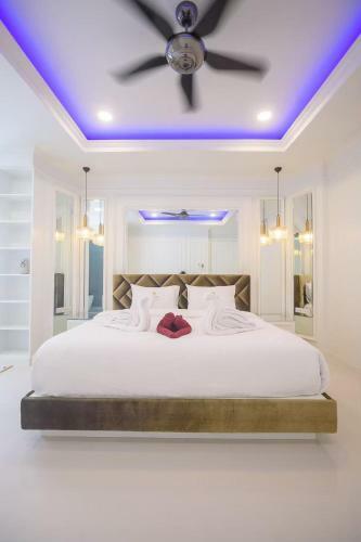 Pattaya Villa W/bathtub - Exquisite Pool Villa I