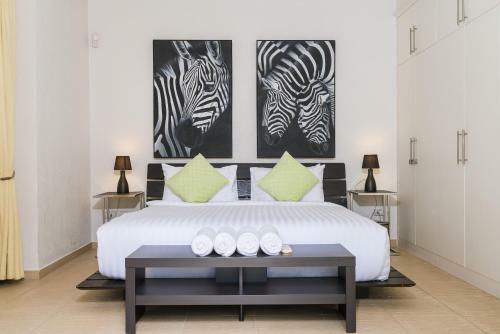 Luxury Pool Villa 3br 6-8 Persons