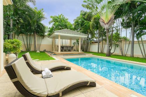 Luxury Pool Villa 3br 6-8 Persons
