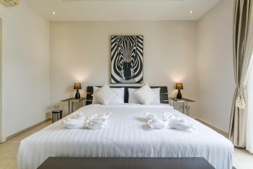 Luxury Pool Villa 3br 6-8 Persons