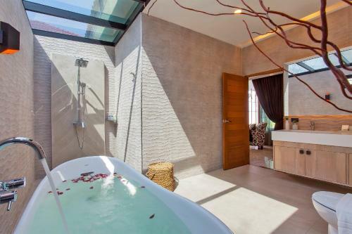 Stylish 2-villa Combination By Hi At Home