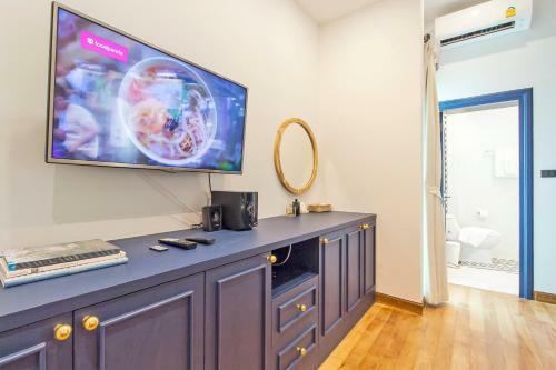Stylish 2-villa Combination By Hi At Home