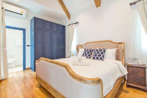 Stylish 2-villa Combination By Hi At Home