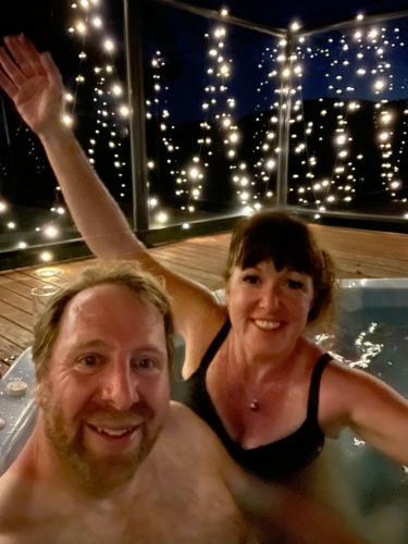 Relax In The Spa With Views Opposite Lake Eildon