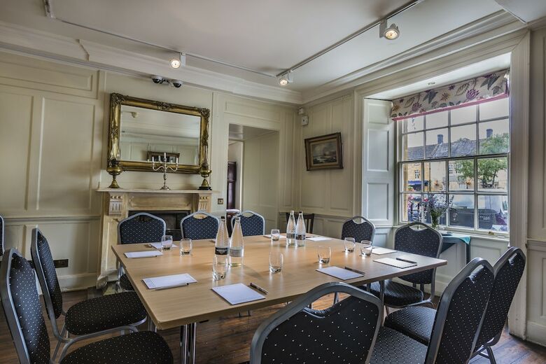 Hotel White Hart Royal