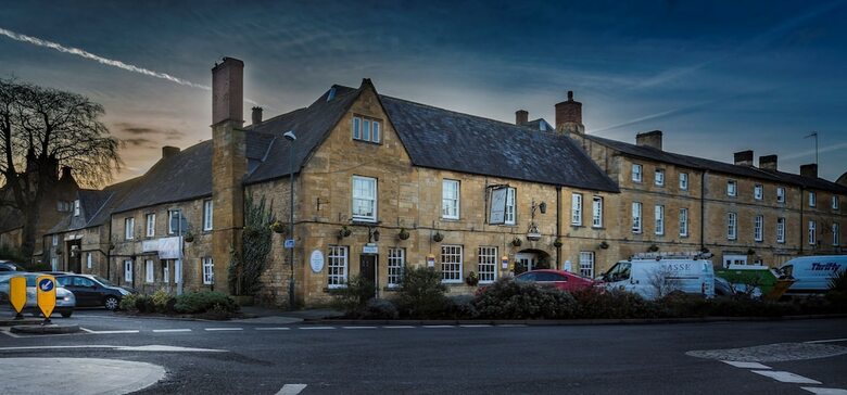 Hotel White Hart Royal