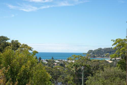 Modern Beach Home, Stunning View And Great Garden