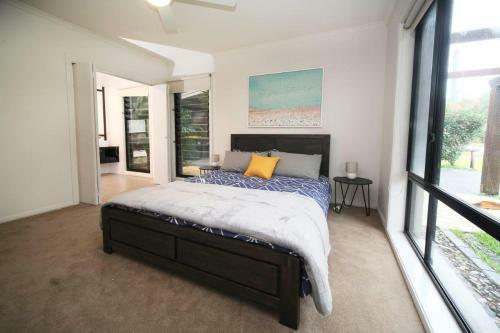 Bali By The Bay At Pacific Palms - Byo Linen