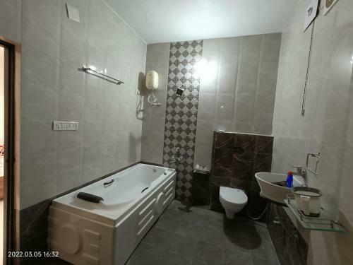 Apartamento Infinity Home Stay - 4 Bhk Penthouse