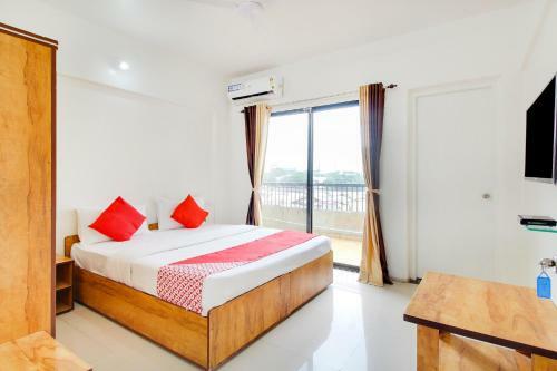 Oyo 76128 Hotel Star Inn