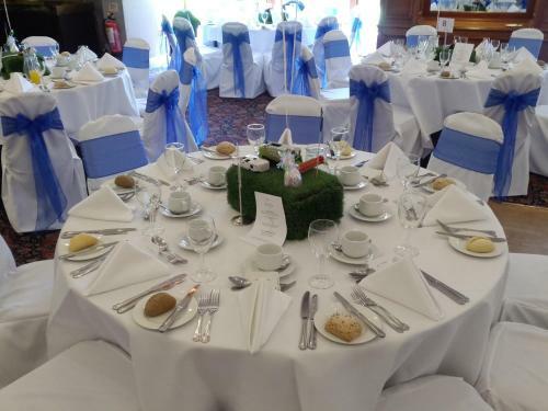 Potters Heron Hotel