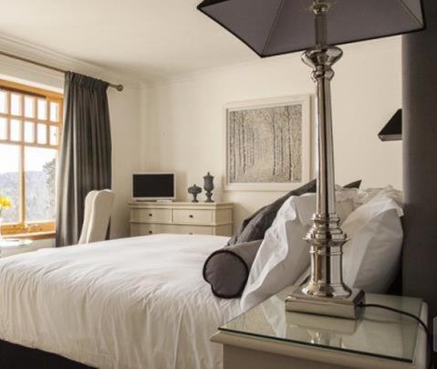 Hostal Sutherlands Guest House