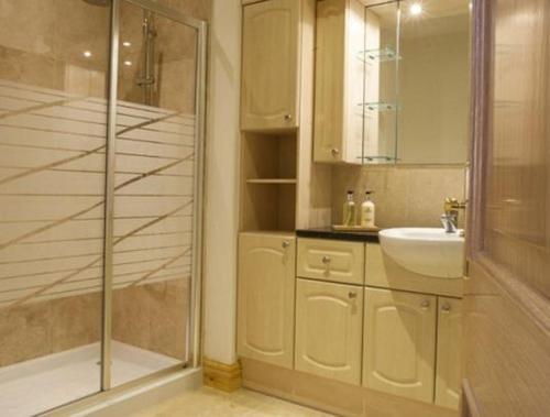 Hostal Sutherlands Guest House
