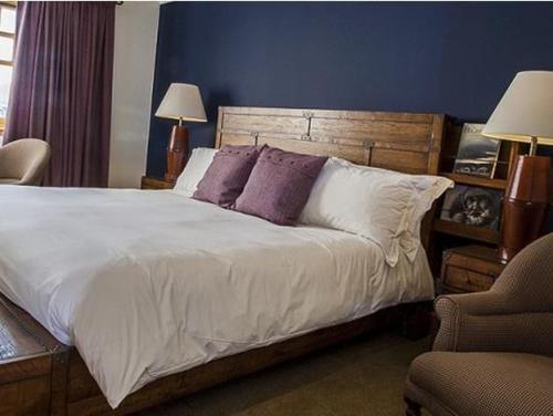 Hostal Sutherlands Guest House