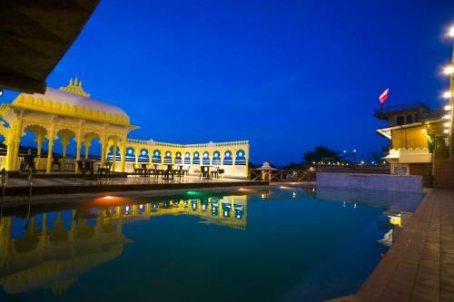 Hotel Badi Garh Palace Resort & Spa