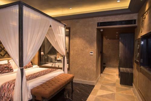 Hotel Historia Royal