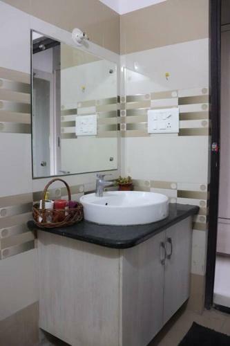 Apartamento Treasure Home, Centrally Located 3bhk
