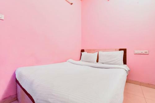 Oyo 86269 Hotel Lake City