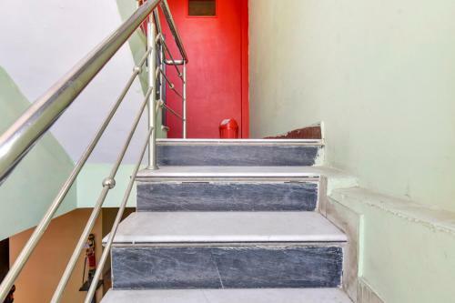 Oyo 86269 Hotel Lake City