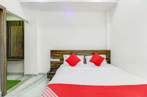 Oyo 48493 Hotel Leela Inn
