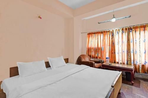 Collection O 85061 Hotel Welcome