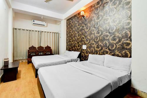 Collection O 85061 Hotel Welcome