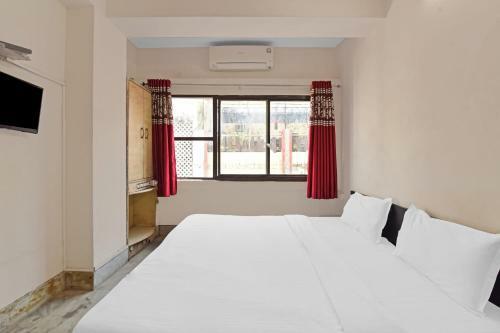 Collection O 85061 Hotel Welcome