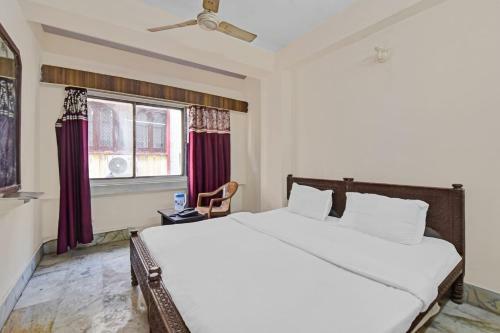 Collection O 85061 Hotel Welcome