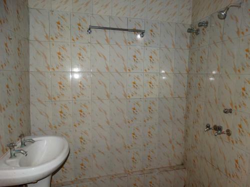 Hostal Goldy Guest House