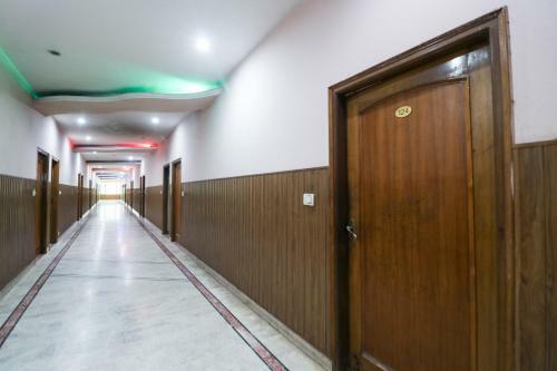 Oyo 61070 Hotel Krishna