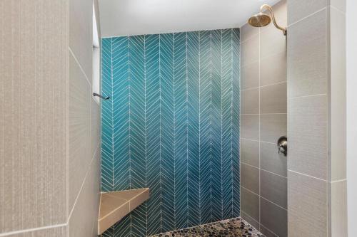 205-4 Ocean View Unit