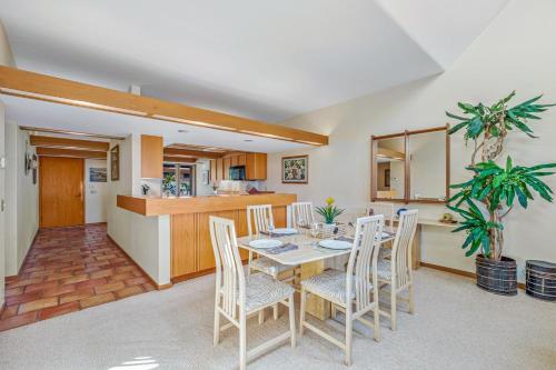 128-1 Puamana Oceanfront