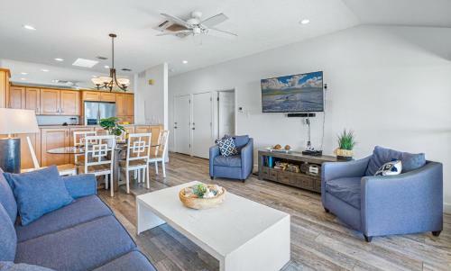 150-4 Oceanfront Puamana
