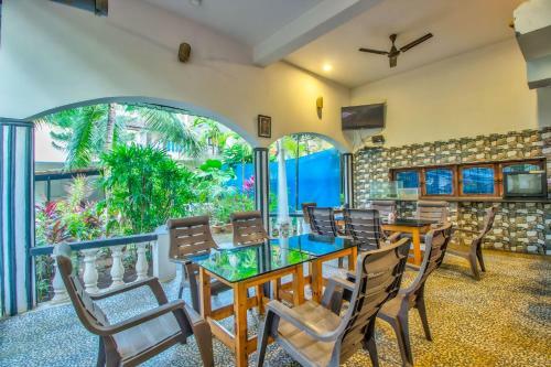 Hostal Hotel Frank's Baga Beach