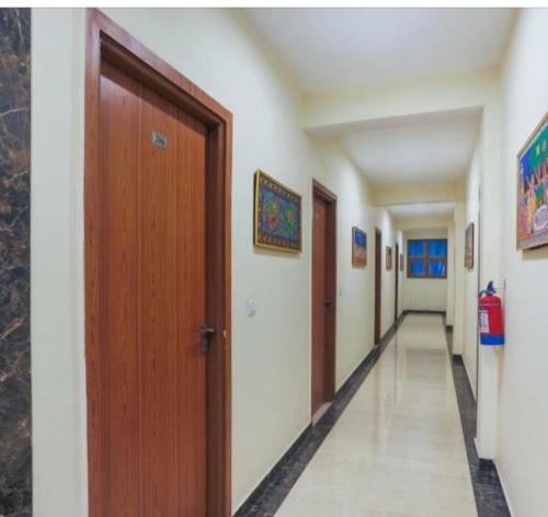 Hotel The Royal Stay Greater Noida
